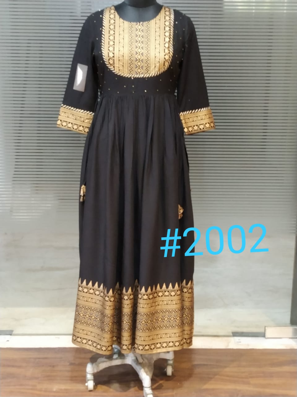 Vastragram Gown